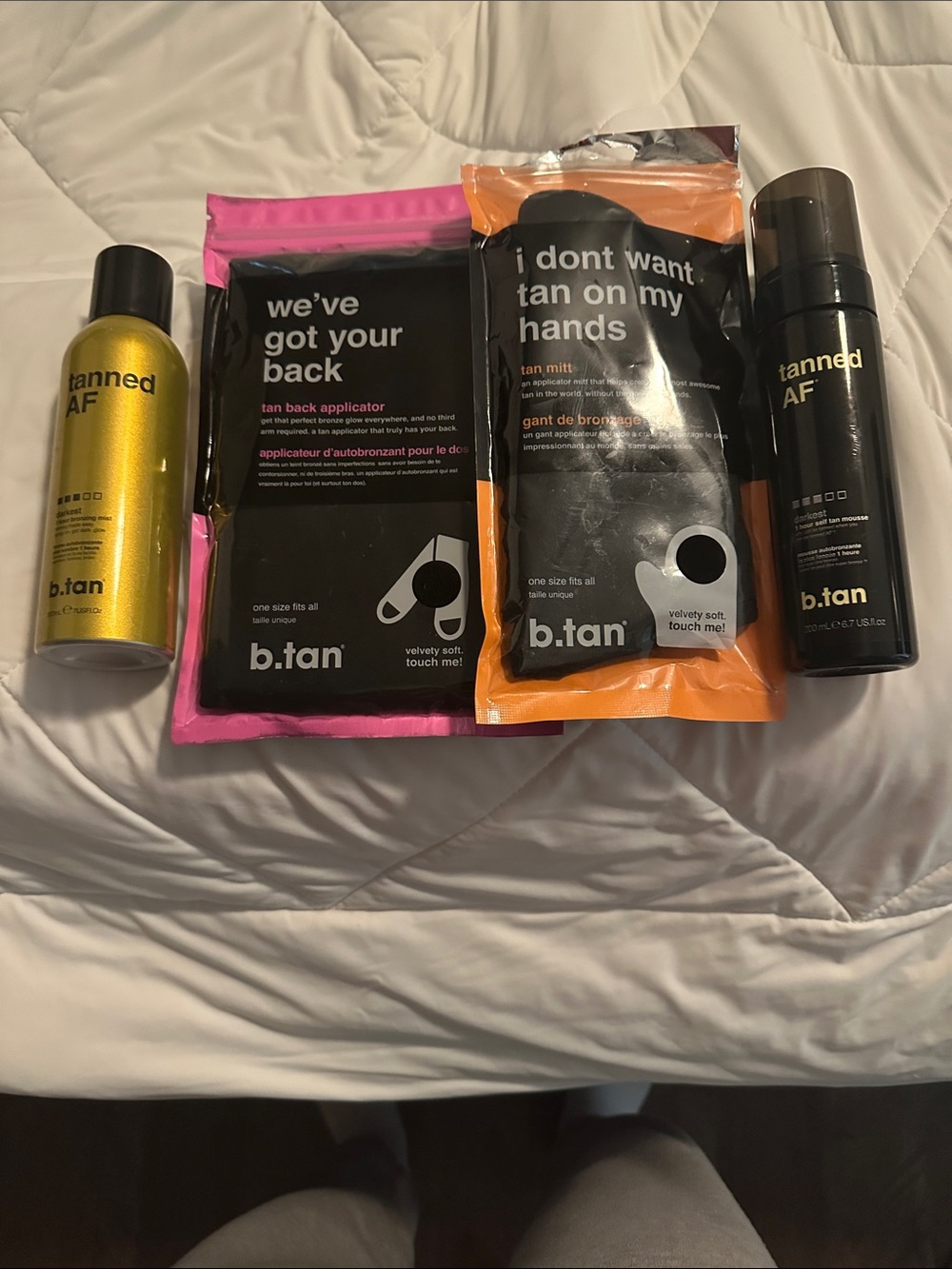 Tanned AF Self-Tan Mousse & Applicator Kit - Black & Gold